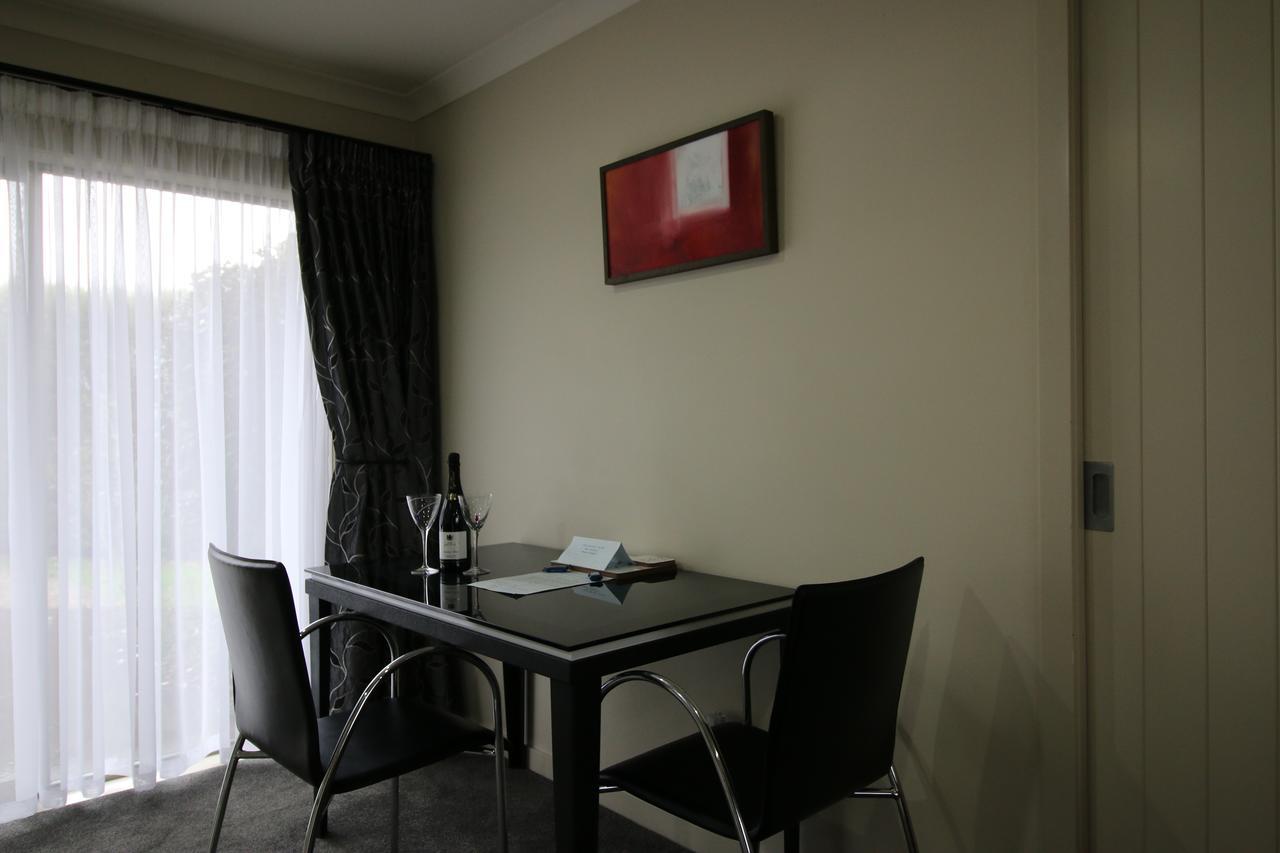 200 On Lake View Karapiro Exterior foto
